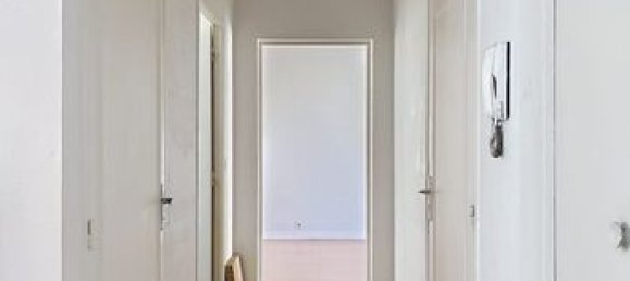 2 bedrooms Apartment in Montargis, France No. 282619 9