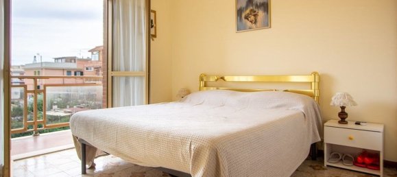 Apartamento de 2 divisões em Pomezia, Italy N.º 205808 12