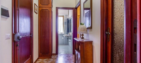 Apartamento de 2 divisões em Pomezia, Italy N.º 205808 11
