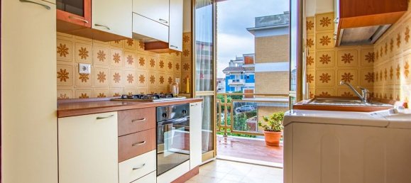 Apartamento de 2 divisões em Pomezia, Italy N.º 205808 7