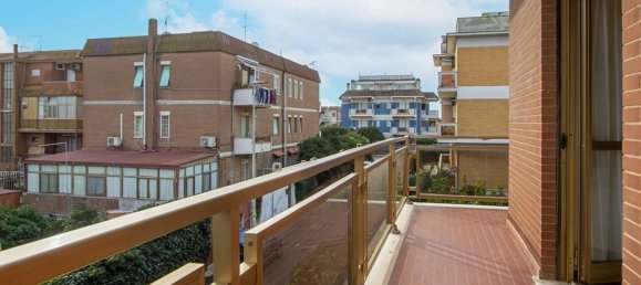 Apartamento de 2 divisões em Pomezia, Italy N.º 205808 23