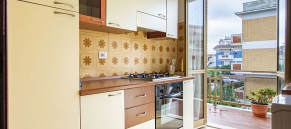 Apartamento de 2 divisões em Pomezia, Italy N.º 205808 9