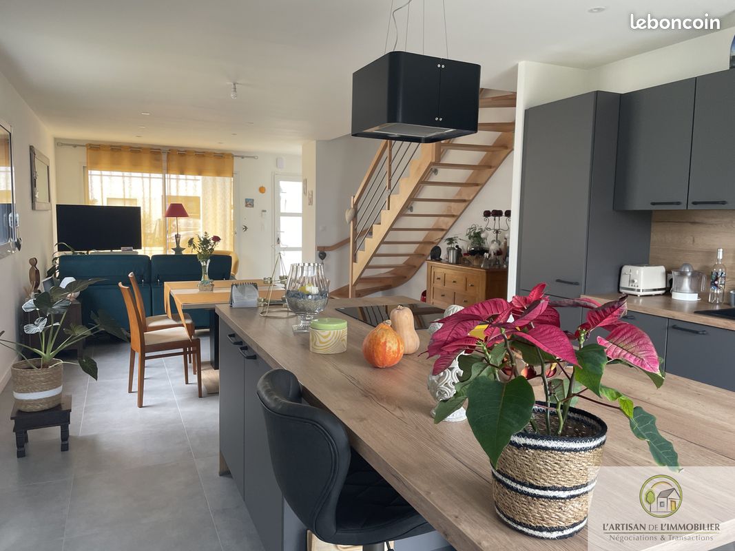 4 Schlafzimmer Haus in Saint-Erblon, France, Nr. 263213