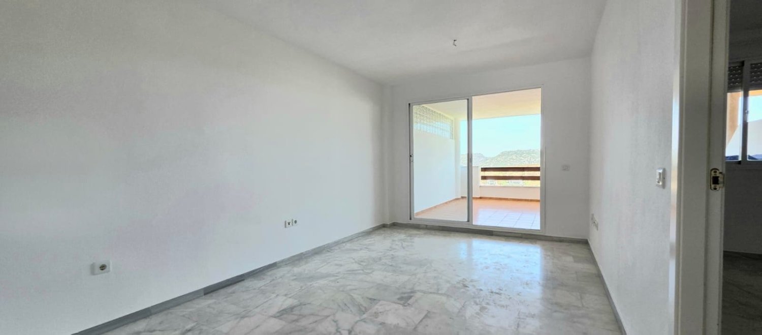 Apartamento de 2 dormitorios en Casares, Spain No. 238490