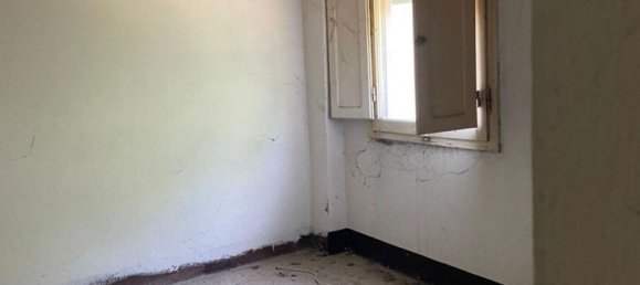 Studio in San Giovanni Valdarno, Italy No. 132977 4