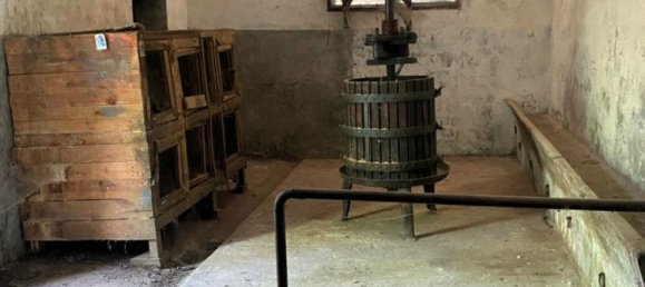 Studio in San Giovanni Valdarno, Italy No. 132977 6