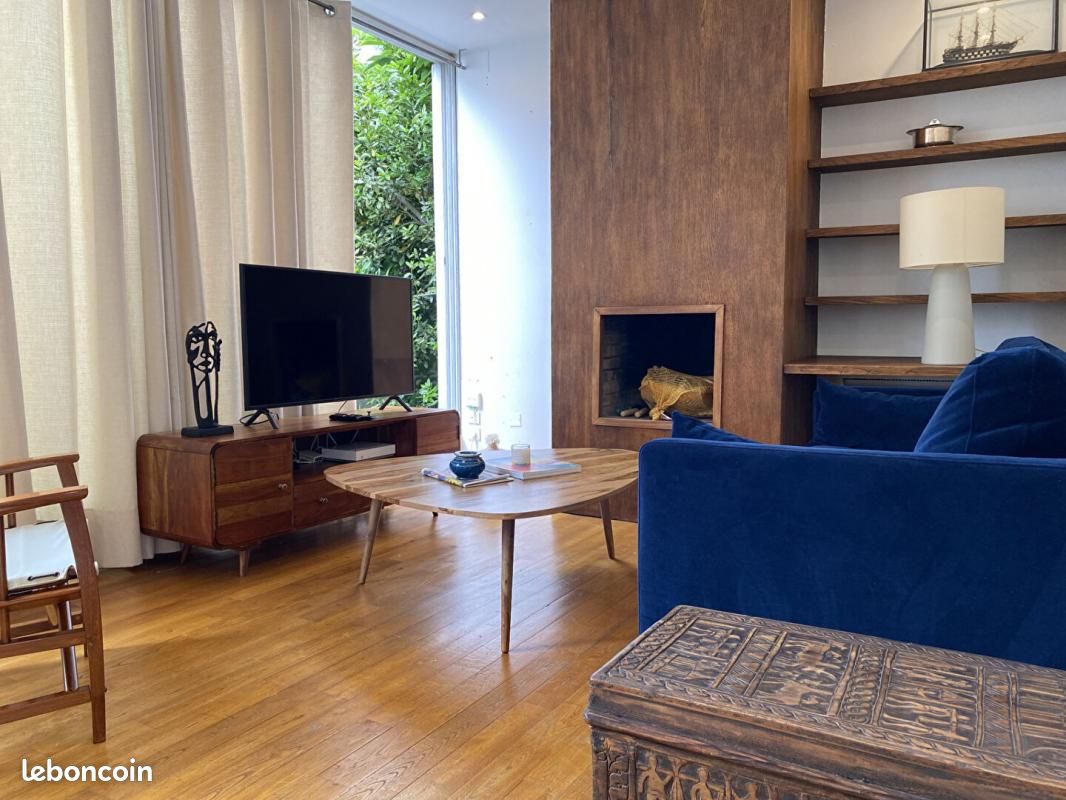 Вилла с 2 спальнями в Бордо, Франция № 97950