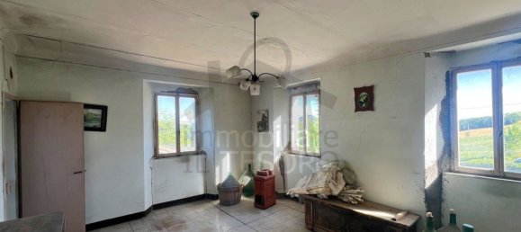 Дом с 5 комнатами в Сан Лео, Италия № 79928 9