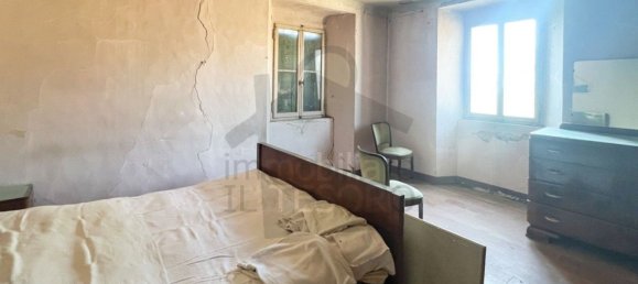 Дом с 5 комнатами в Сан Лео, Италия № 79928 11