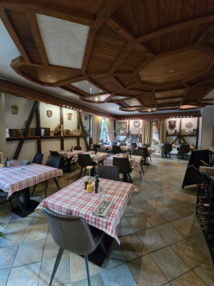 Café / restaurant à Wetteraukreis, Germany No. 222532