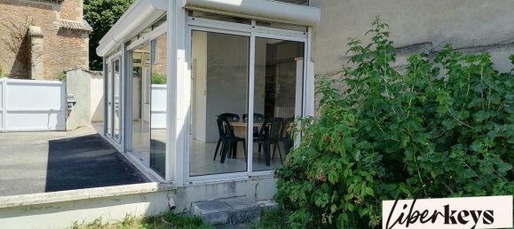 Casa de 3 dormitorios en Senozan, France No. 203242 2