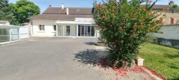 Casa de 3 dormitorios en Senozan, France No. 203242 12