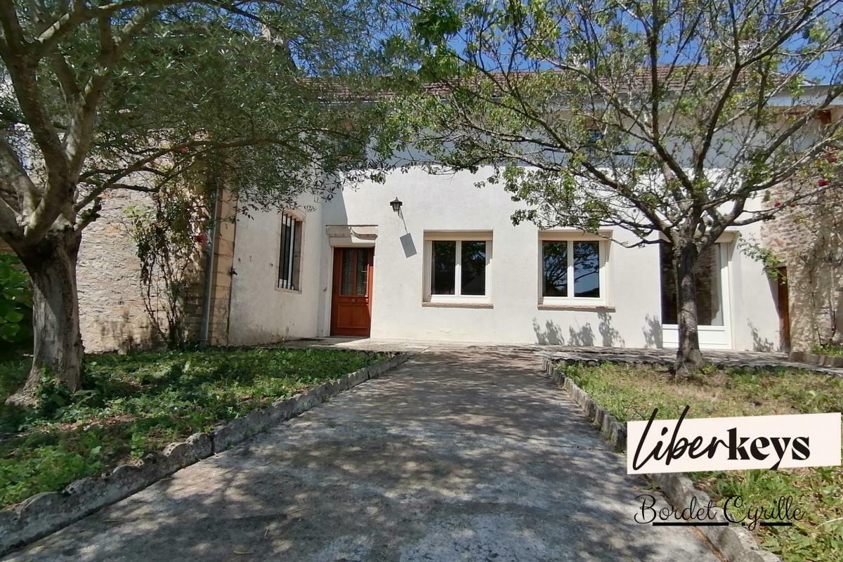 Casa de 3 dormitorios en Senozan, France No. 203242