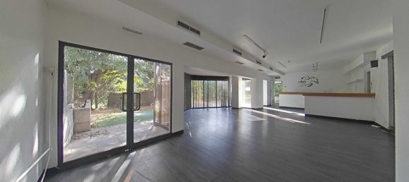 78m² Commercial property in Madrid, Spain No. 74515 7