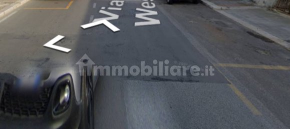 1-Zimmer Gewerbliche Immobilie in Bari, Italy, Nr. 303738 3