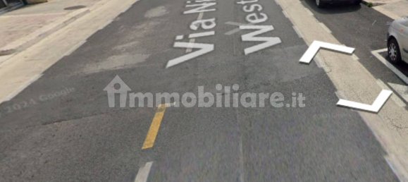 1-Zimmer Gewerbliche Immobilie in Bari, Italy, Nr. 303738 9