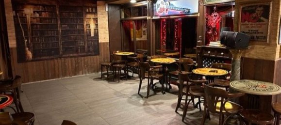 180m² Commercial property in Marbella, Spain No. 136964 10