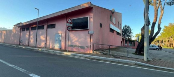 668m² Commercial property in Sardinia, Italy No. 370763 3
