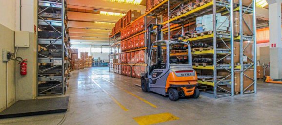 1 room Warehouse in Capriolo, Italy No. 257657 6