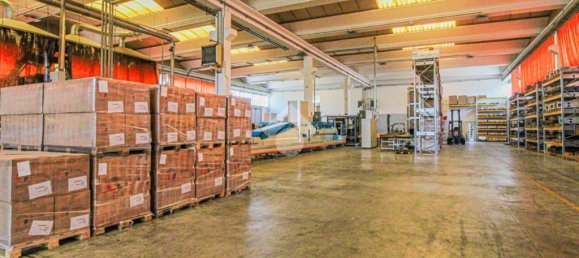 1 room Warehouse in Capriolo, Italy No. 257657 5