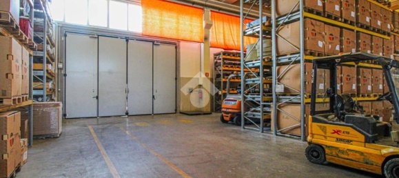 1 room Warehouse in Capriolo, Italy No. 257657 16