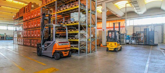 1 room Warehouse in Capriolo, Italy No. 257657 17