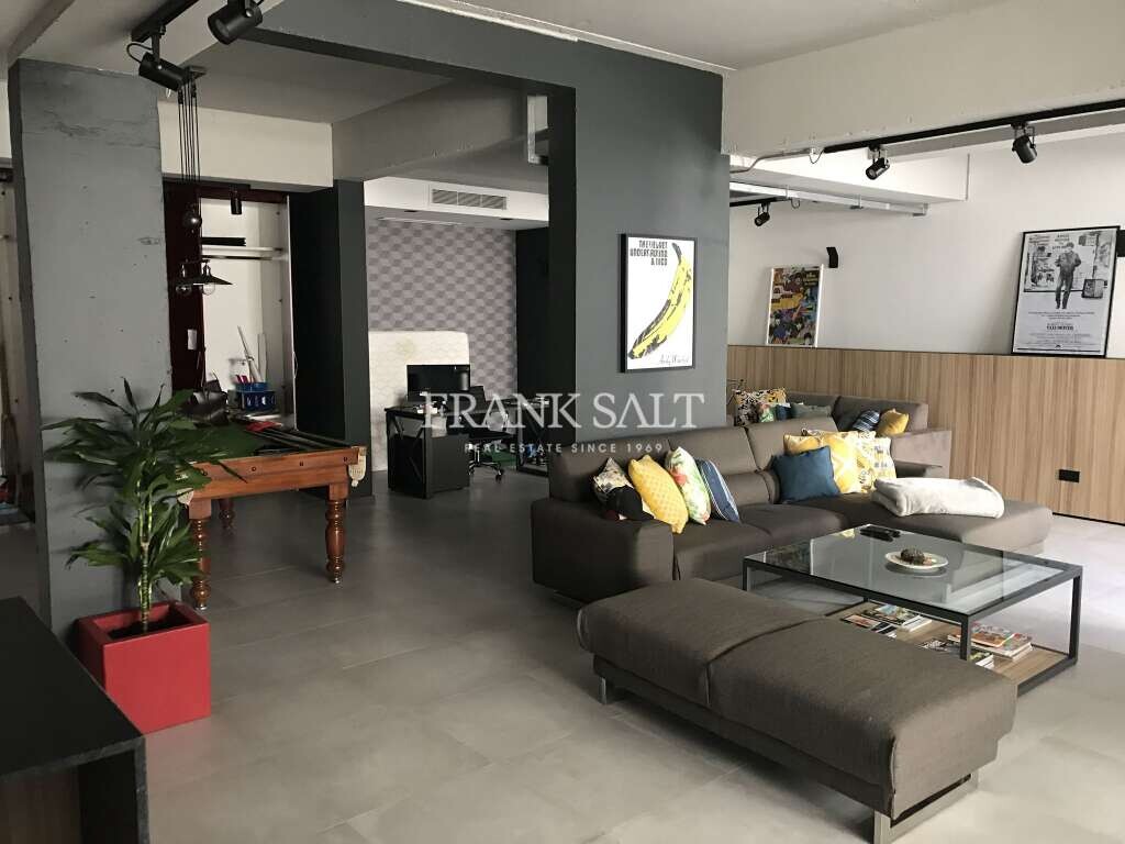 1 bedroom Maisonette in Saint Julian's, Malta No. 9514