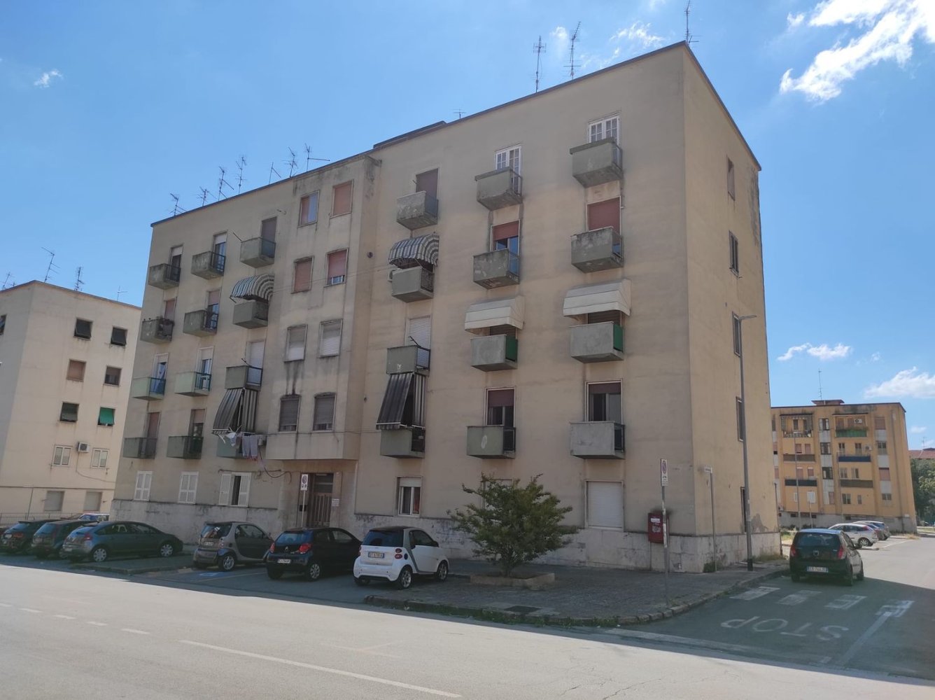 2 bedrooms Apartment in Benevento, Italy No. 379092