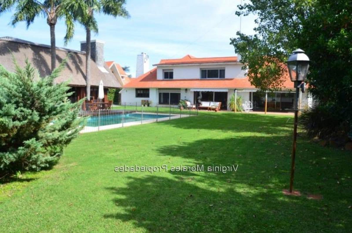 4 غرف نوم منزل في Montevideo, Uruguay رقم 12651