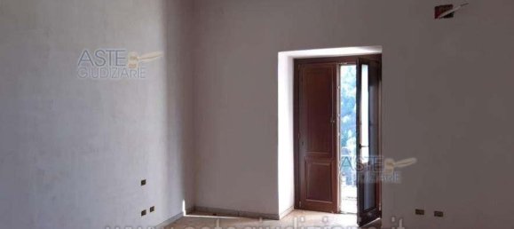 Apartamento de 4 habitaciónes en Chiaramonte Gulfi, Italy No. 195175 6