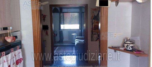 Квартира с 5 комнатами в Таранто, Италия № 30823 17