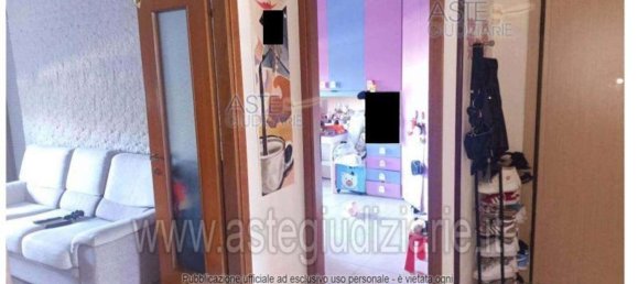 Квартира с 5 комнатами в Таранто, Италия № 30823 3