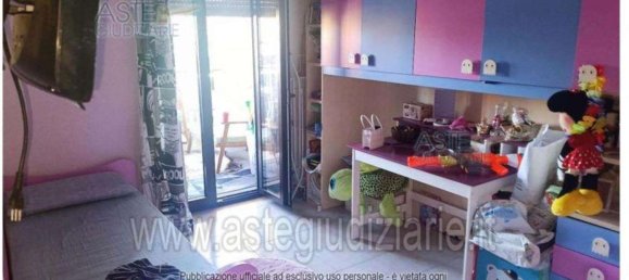 Квартира с 5 комнатами в Таранто, Италия № 30823 5