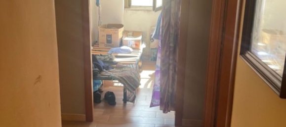 4 Schlafzimmer Wohnung in Latina, Italy, Nr. 312139 12