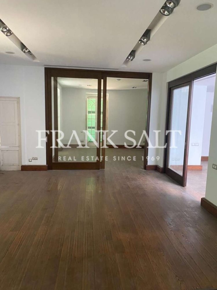 3 bedrooms House in Ta' Xbiex, Malta No. 6918