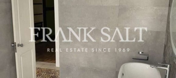 3 bedrooms House in Ta' Xbiex, Malta No. 6918 19