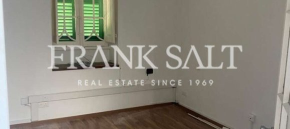 3 bedrooms House in Ta' Xbiex, Malta No. 6918 10