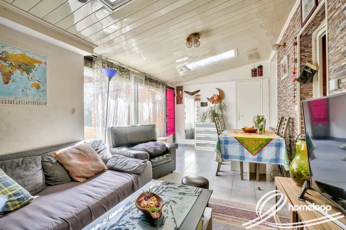 Casa de 2 dormitorios en Nanterre, France No. 188471