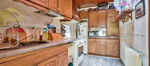 Casa de 2 dormitorios en Nanterre, France No. 188471 5