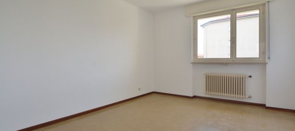 5 bedrooms Apartment in Pordenone, Italy No. 331284 9