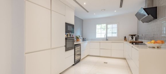 Villa de 3 dormitorios en The Lakes, UAE No. 120748 16