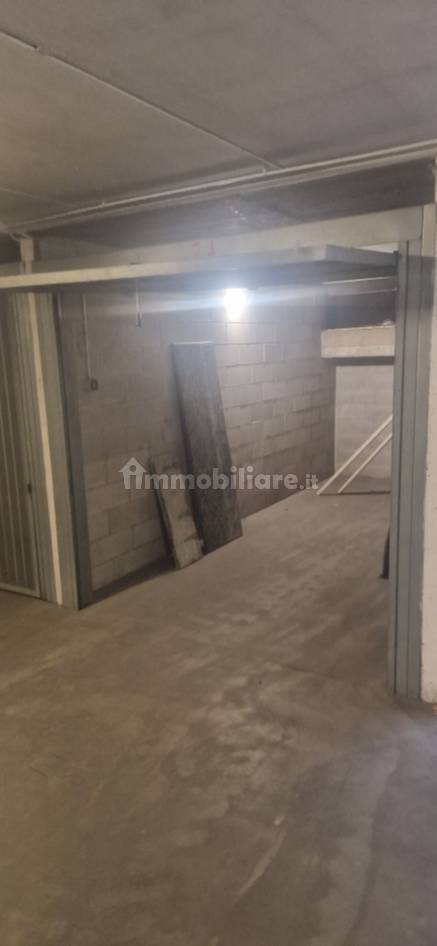 Garage à Pavia, Italy 14m² No. 285578