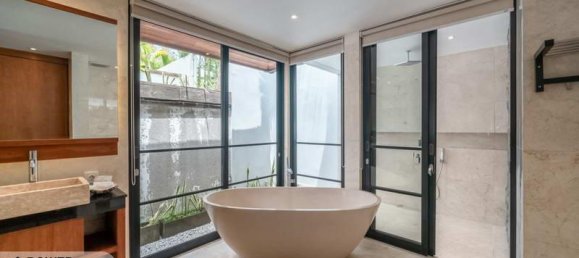 4 bedrooms Villa in Benoa, Indonesia No. 4055 2