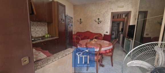 2 bedrooms Apartment in Naples, Italy No. 340018 9