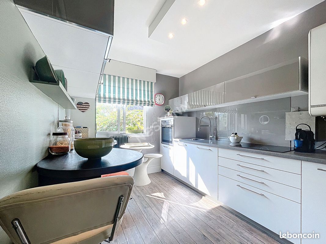 2 Schlafzimmer Wohnung in Tours, France, Nr. 256798