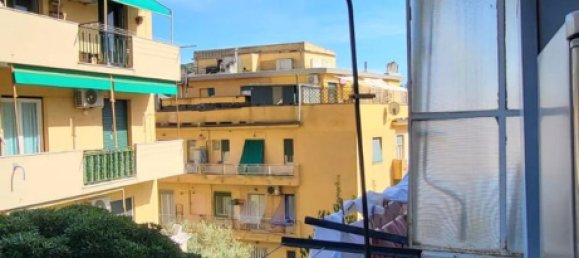 3 Schlafzimmer Wohnung in Genoa, Italy, Nr. 376401 17