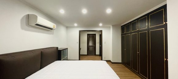 3 bedrooms Condo in Bangkok, Thailand No. 6648 11
