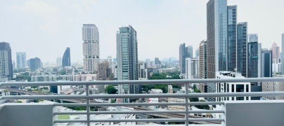 3 bedrooms Condo in Bangkok, Thailand No. 6648 5