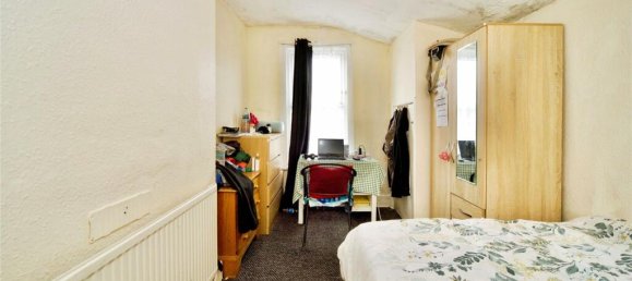 3 bedrooms House in East Ham, United Kingdom No. 11428 13