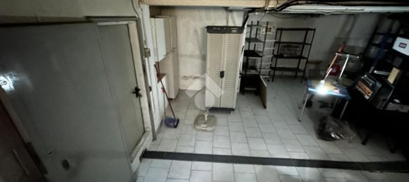 Propiedad comercial de 2 habitaciónes en Corsico, Italy No. 238556 16